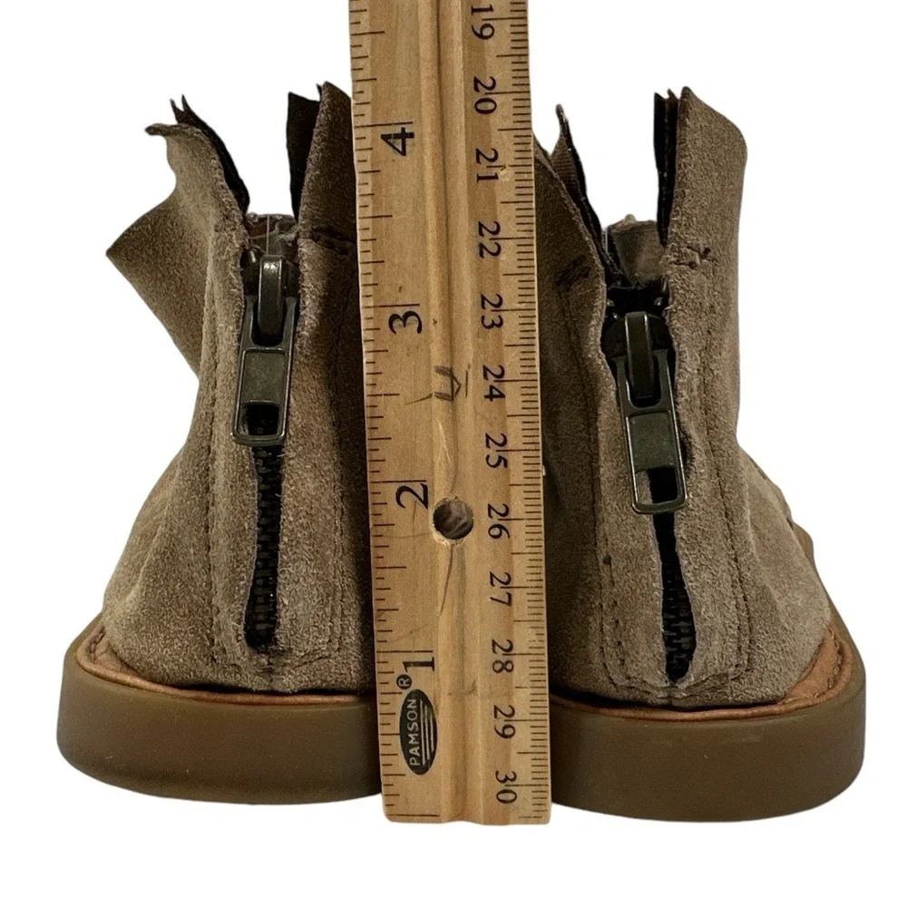 Born Iwa Taupe Suede Sandal *FLAWED